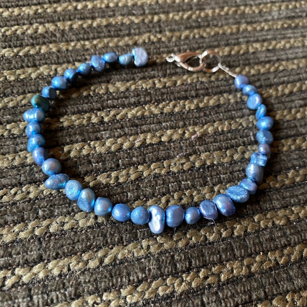 Pearl Bracelet - blue dyed pearls from Australia